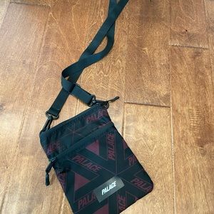Palace flat sack shoulder bag 2017